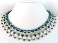 BeadDiagrams Elegant Beaded Necklace